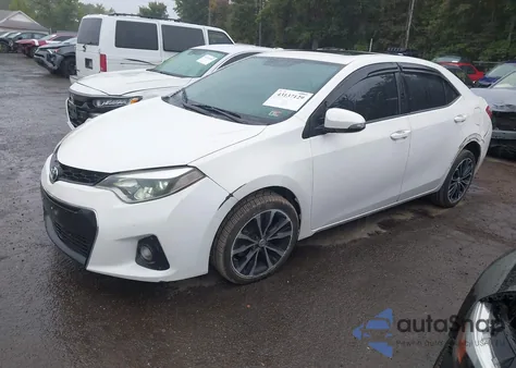 2015 Toyota Corolla S Plus z USA, uszkodzony, nr VIN 5YFBURHE8FP186399